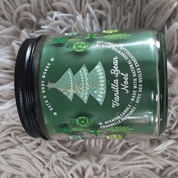 BBW 🫘 Vanilla Bean Noel Single Wick Candle - Picture 2 of 4